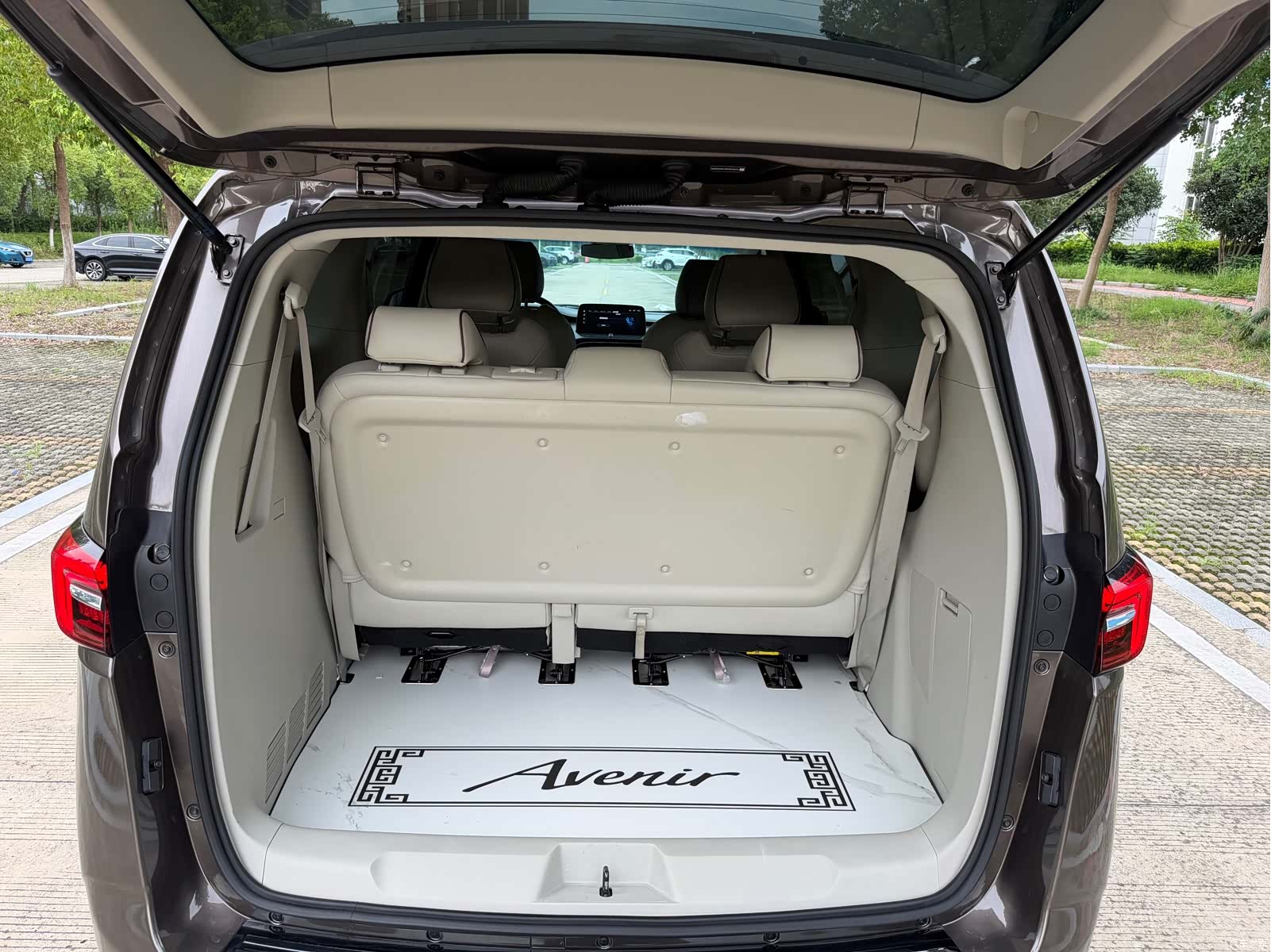 Buick GL8, 2023 11