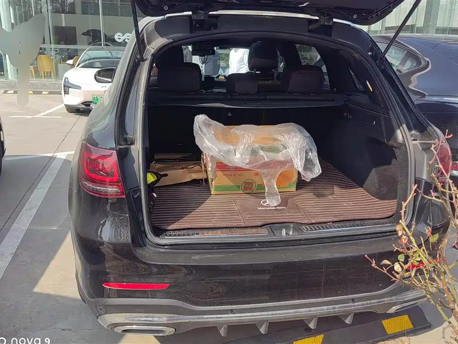 Mercedes-Benz GLC Mercedes-Benz GLC