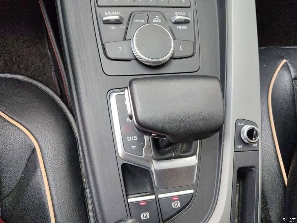 Audi A4L, 2018 7