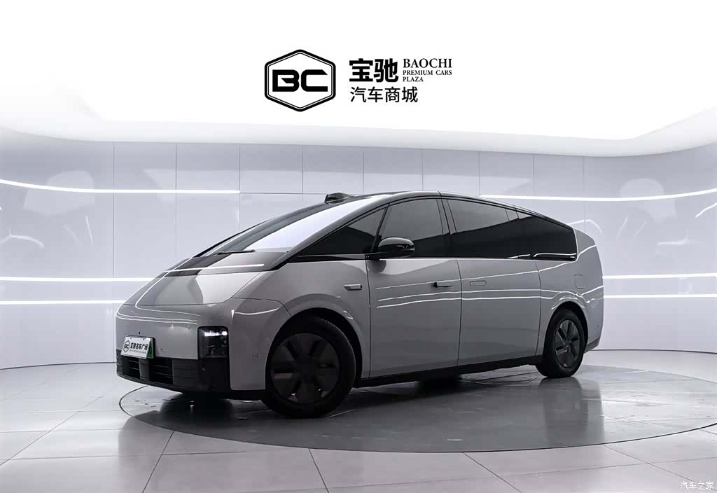 Li Auto MEGA, 2025 1