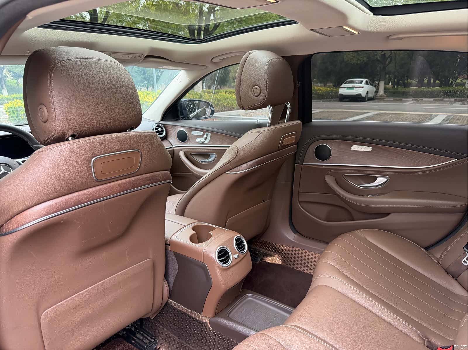 Mercedes-Benz E-Class, 2020 все фото