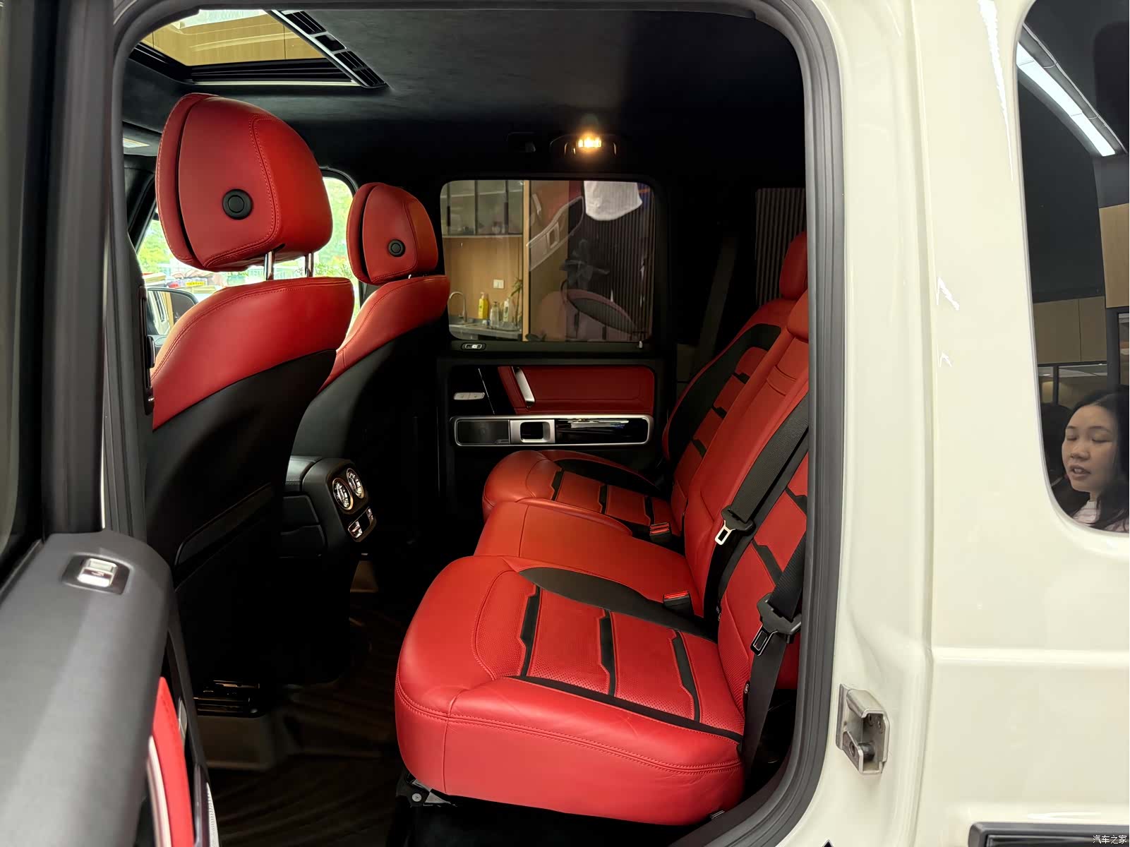 Mercedes-Benz G-Class, 2021 24