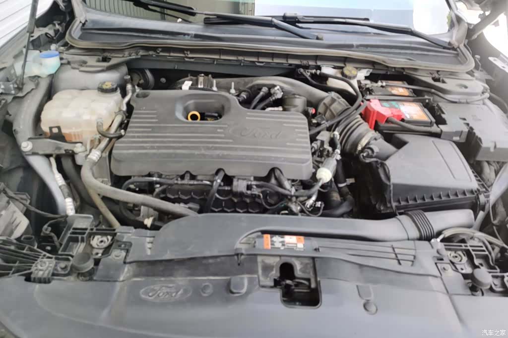 Ford Mondeo, 2023 10