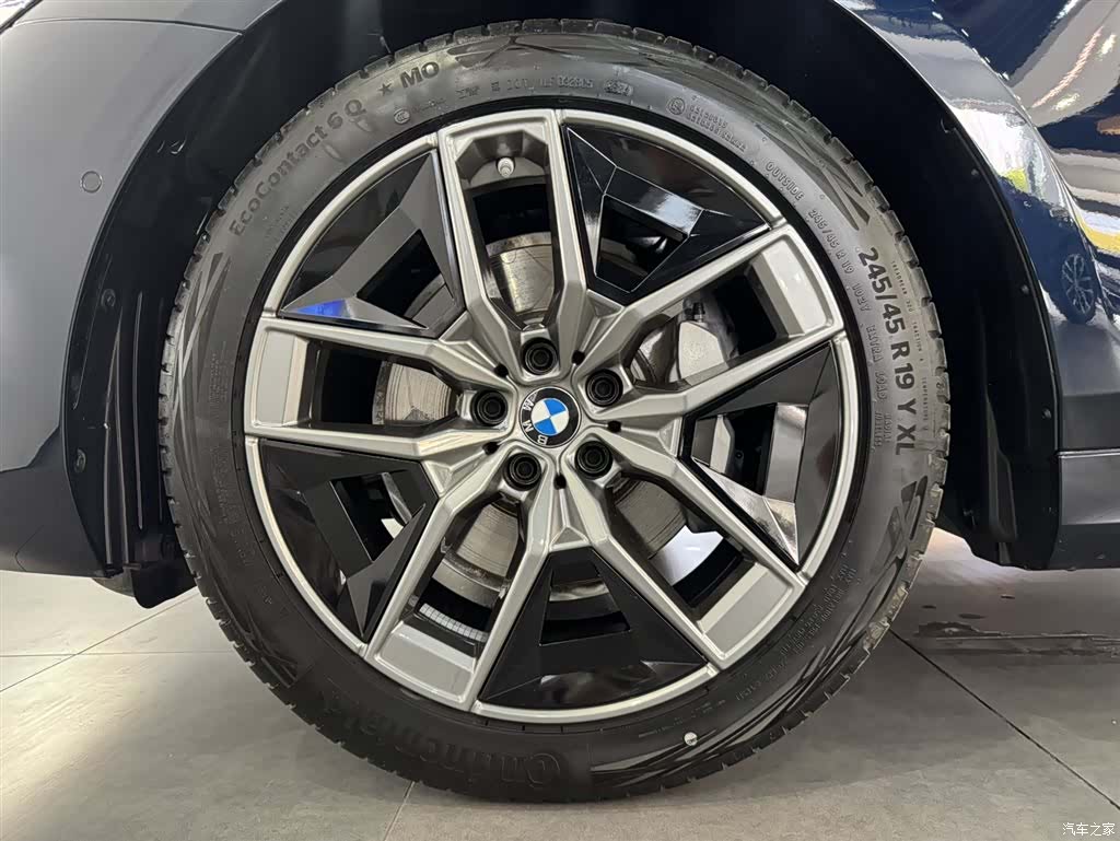 BMW 5 Series, 2024 9