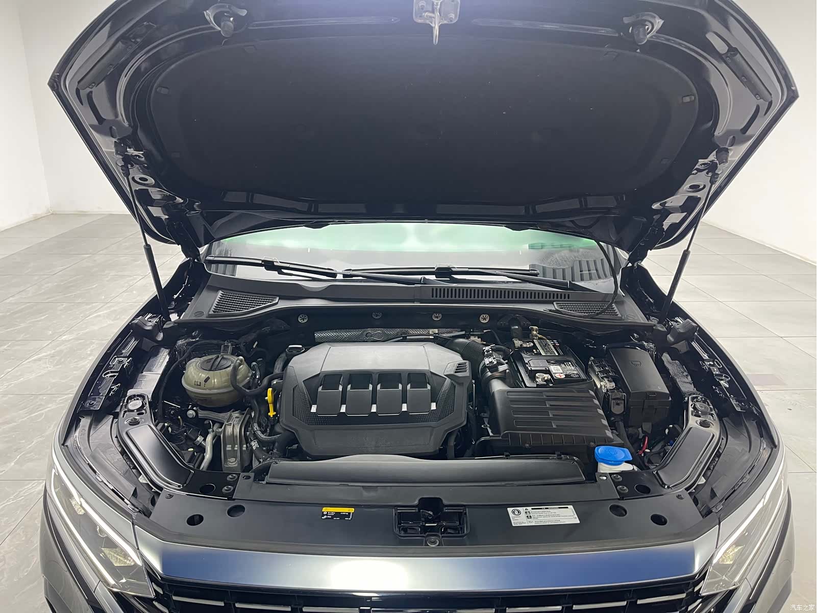 Volkswagen Passat, 2022 9