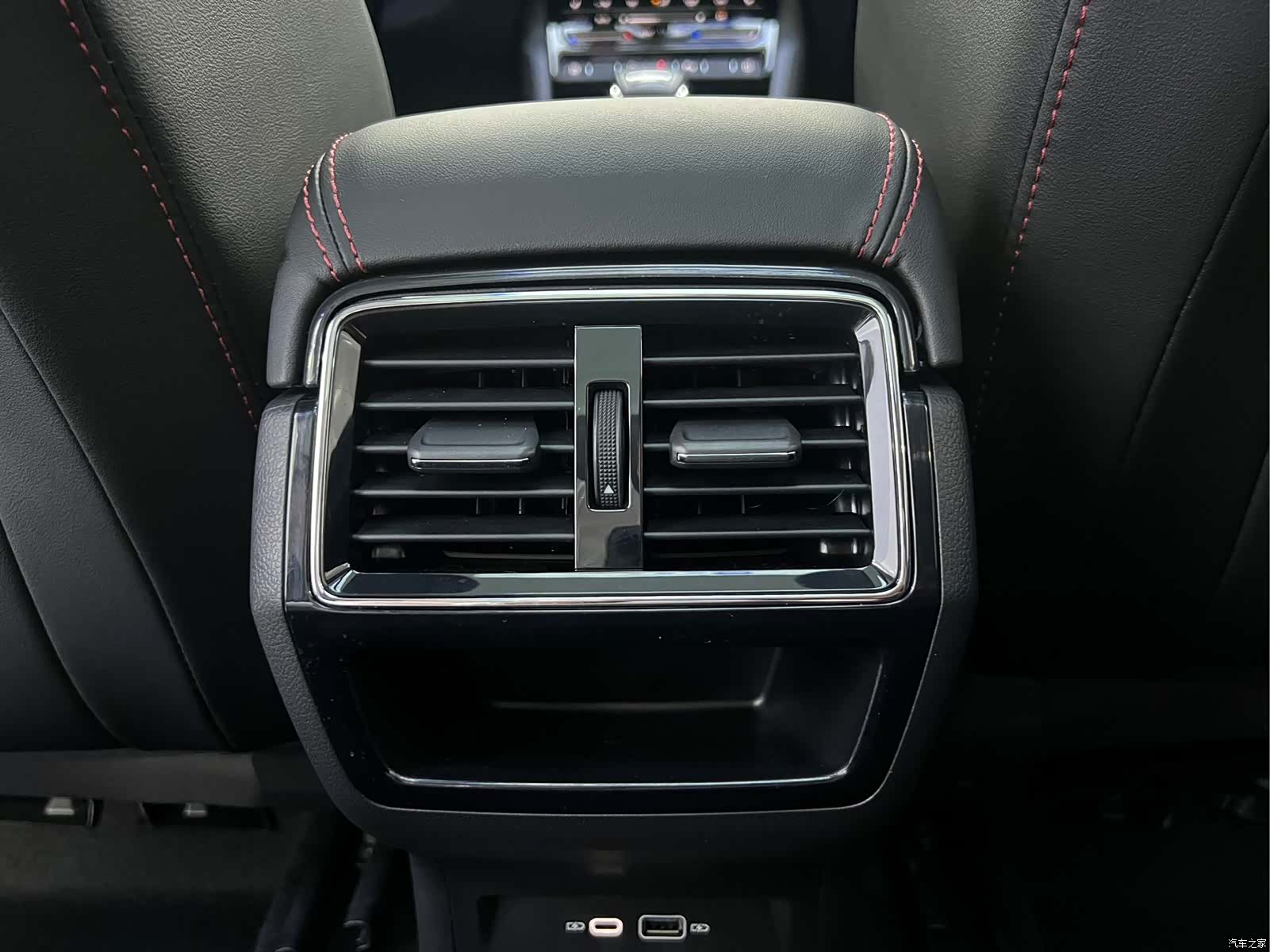 Skoda Karoq, 2023 12