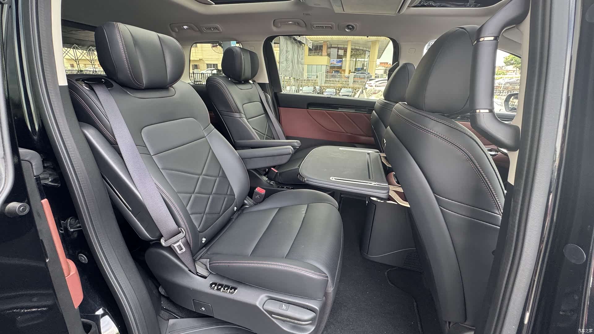 Trumpchi E8, 2024 12