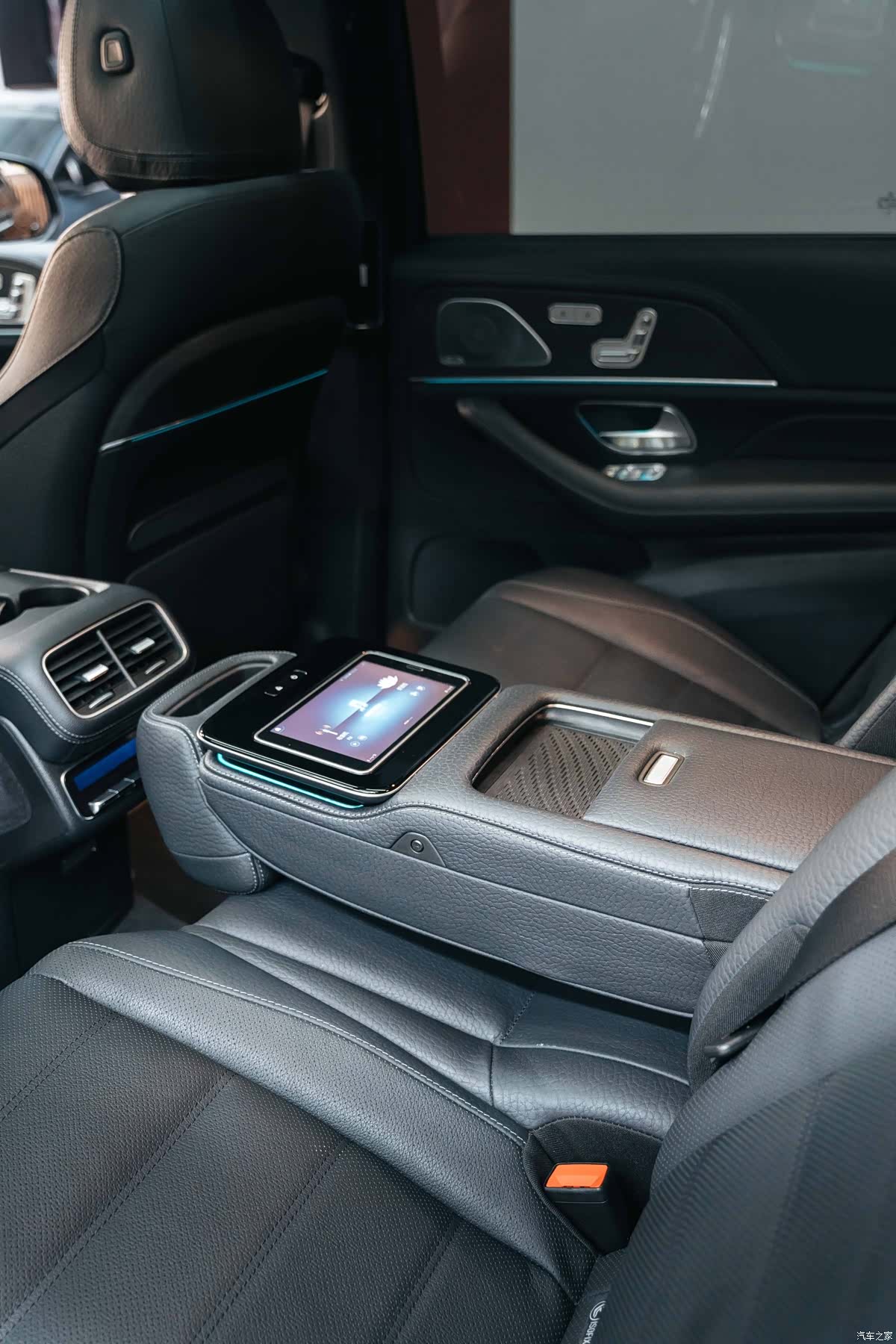 Mercedes-Benz GLS, 2021 24