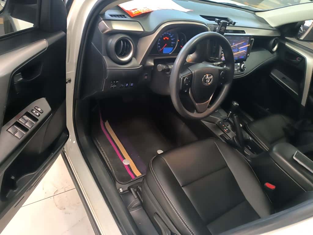 Toyota RAV4, 2017 16