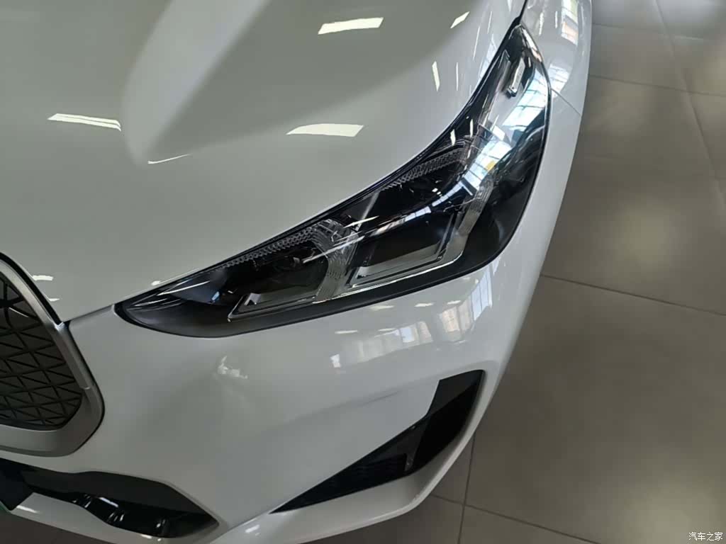 BMW iX1, 2024 18