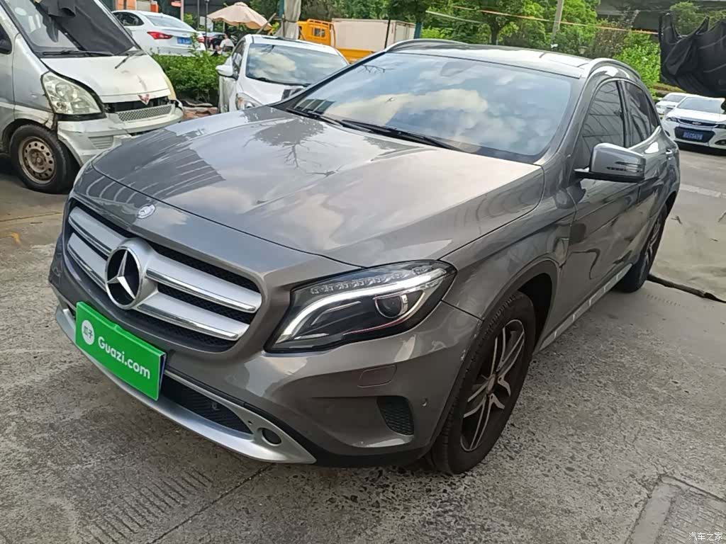 Mercedes-Benz GLA