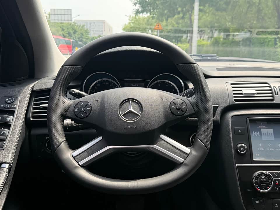 Mercedes-Benz R-class