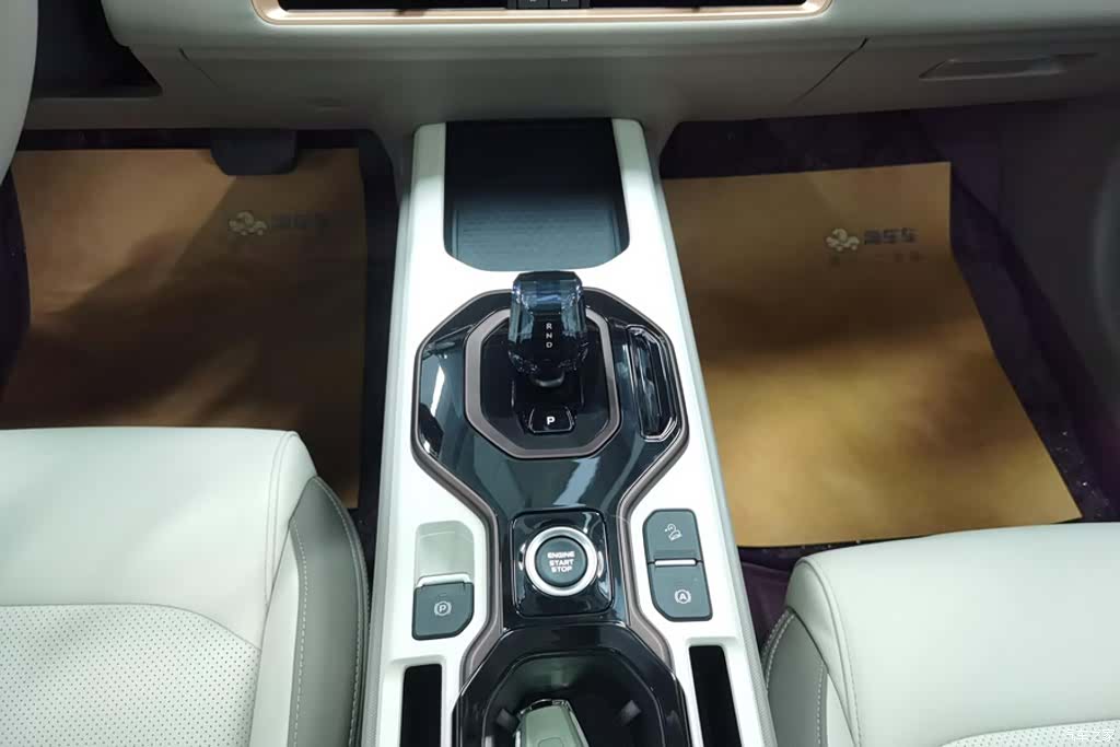 Geely Icon, 2026 16