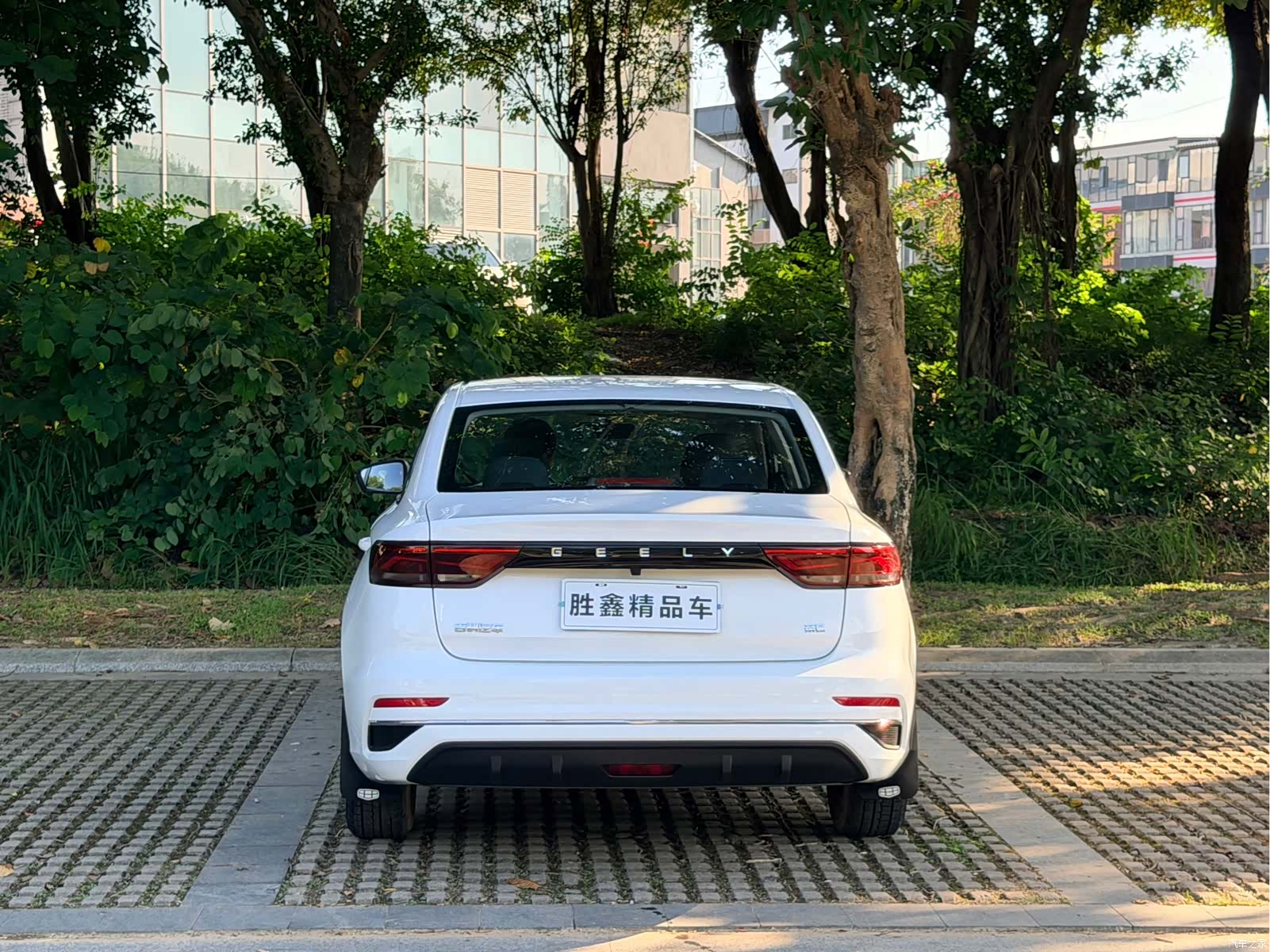 Geely Emgrand, 2024 6
