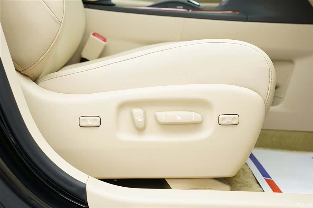 Lexus RX, 2009 31