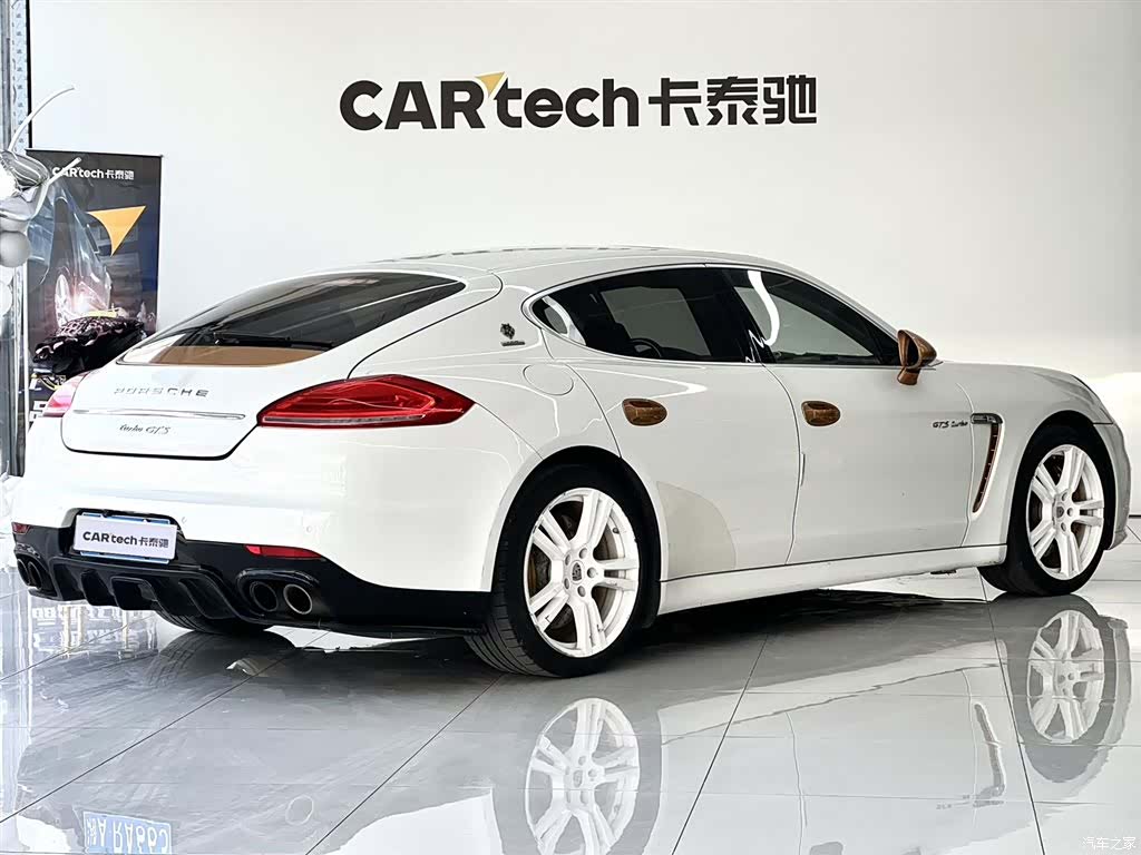Porsche Panamera, 2012 4