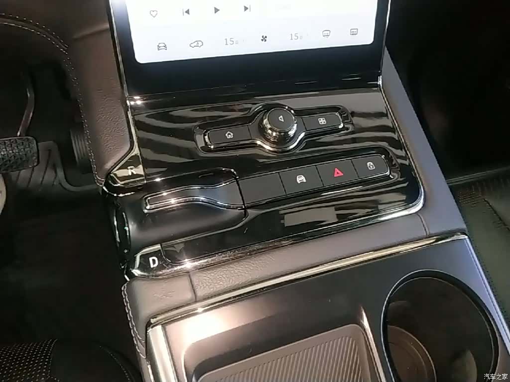 NIO ES8, 2022 14