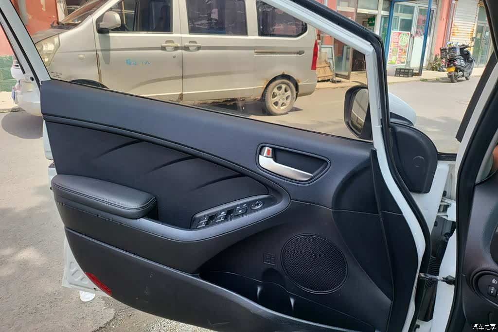 Kia K3, 2017 7