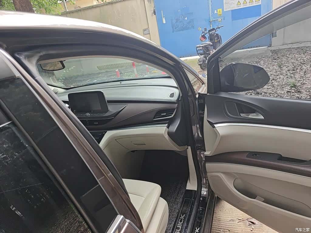 Buick GL8, 2022 20