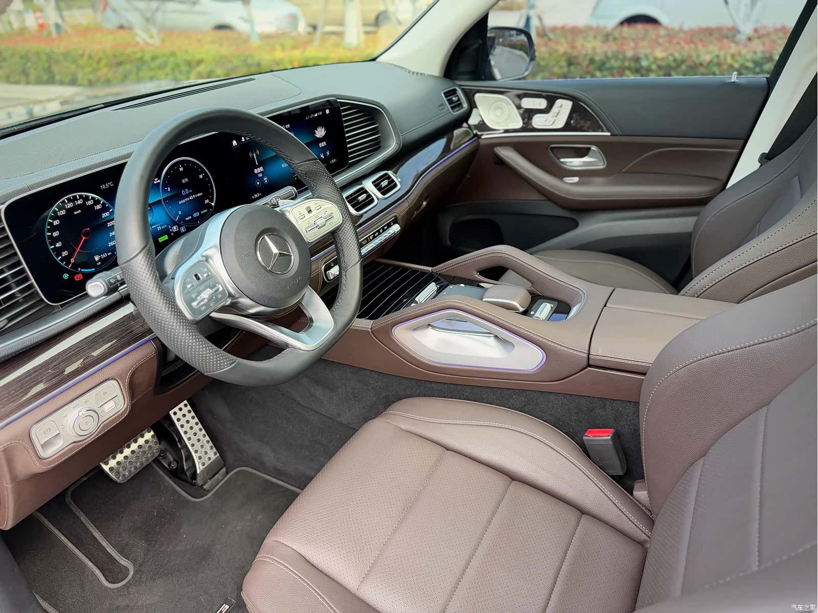 Mercedes-Benz GLS, 2023 11