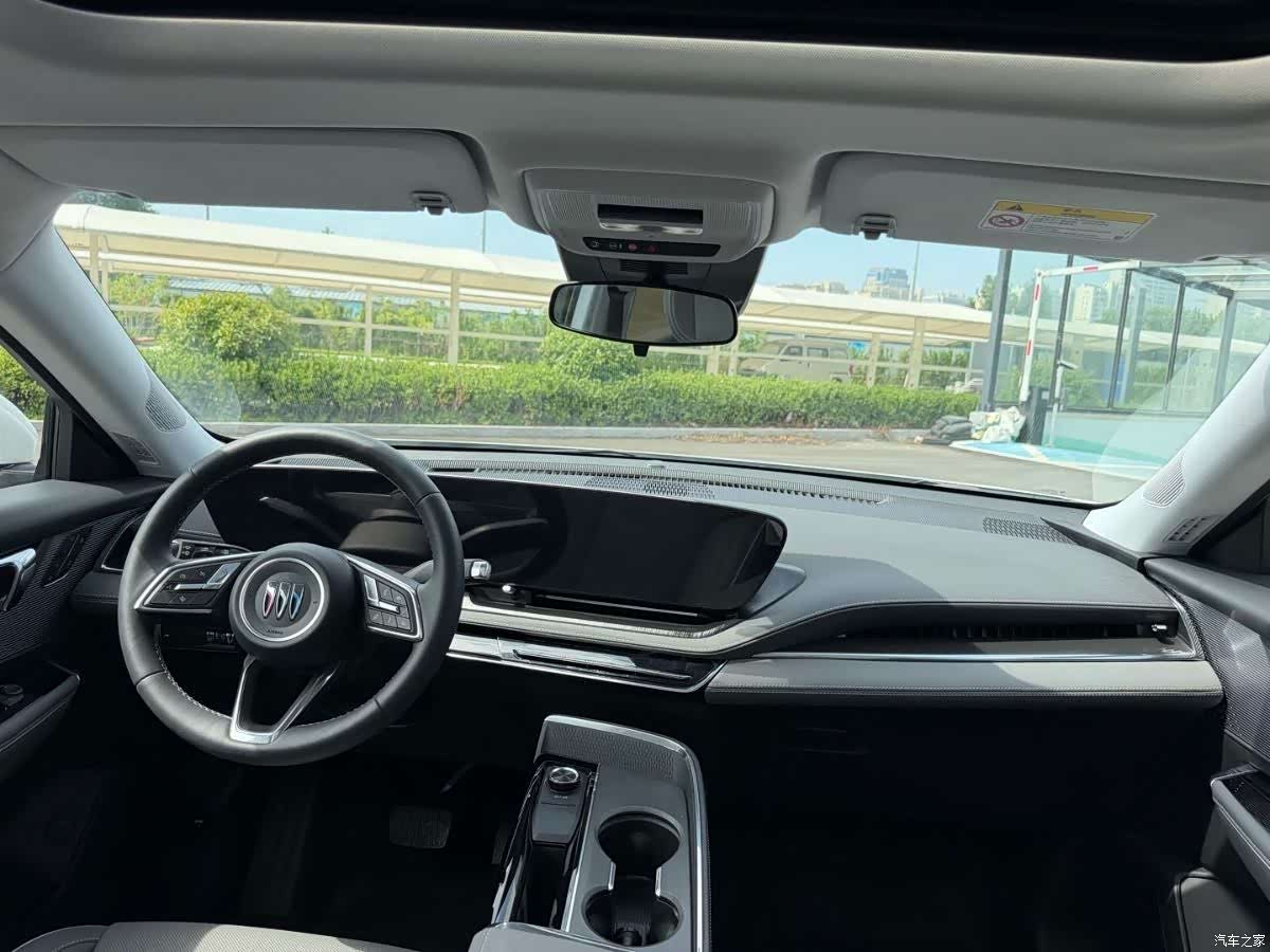 Buick E5, 2025 8