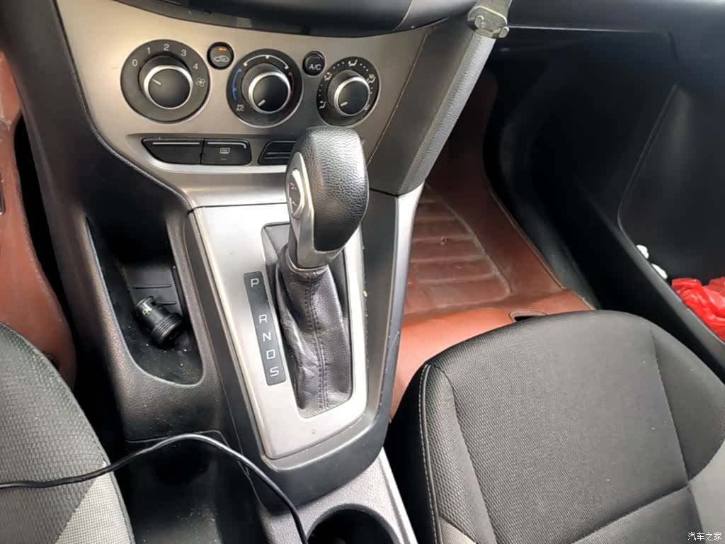 Ford Focus, 2015 14