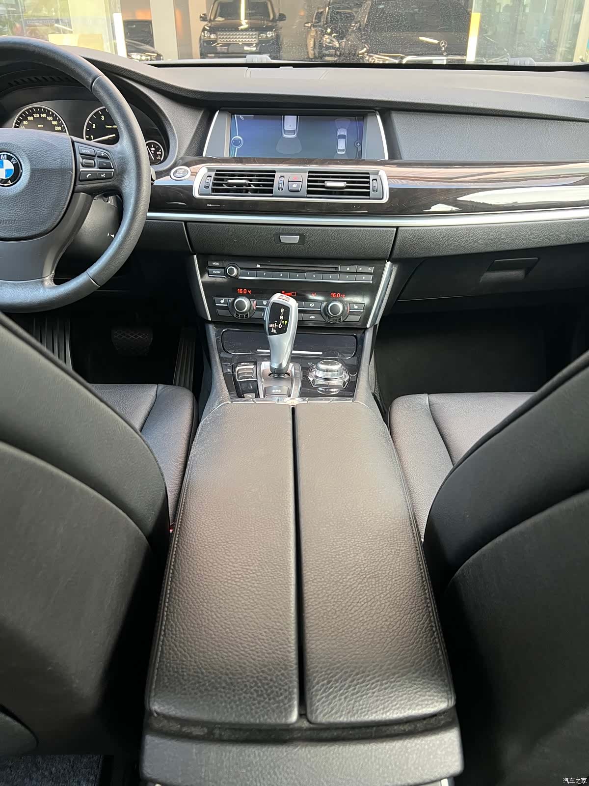 BMW 5 Series, 2011 6