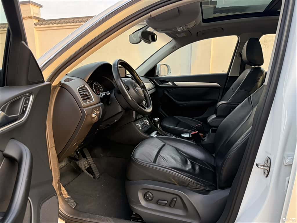 Audi Q3, 2014 15