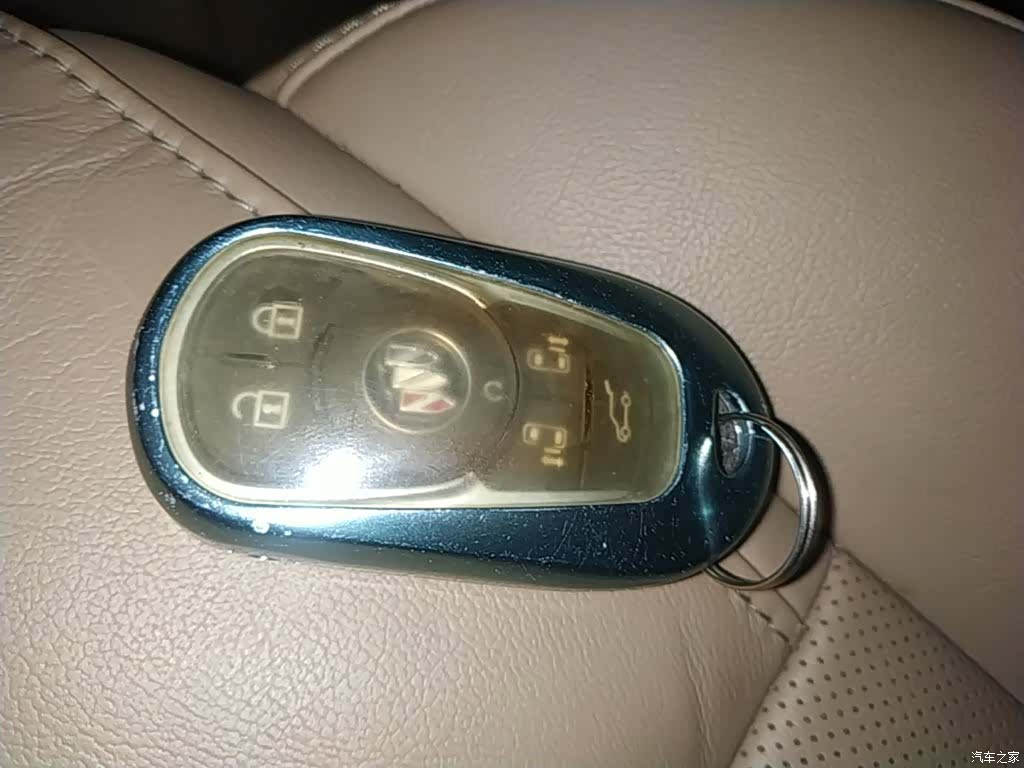 Buick GL8, 2020 9