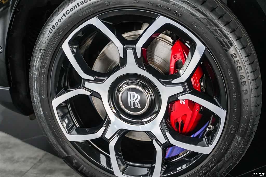 Rolls-Royce Cullinan, 2023 31