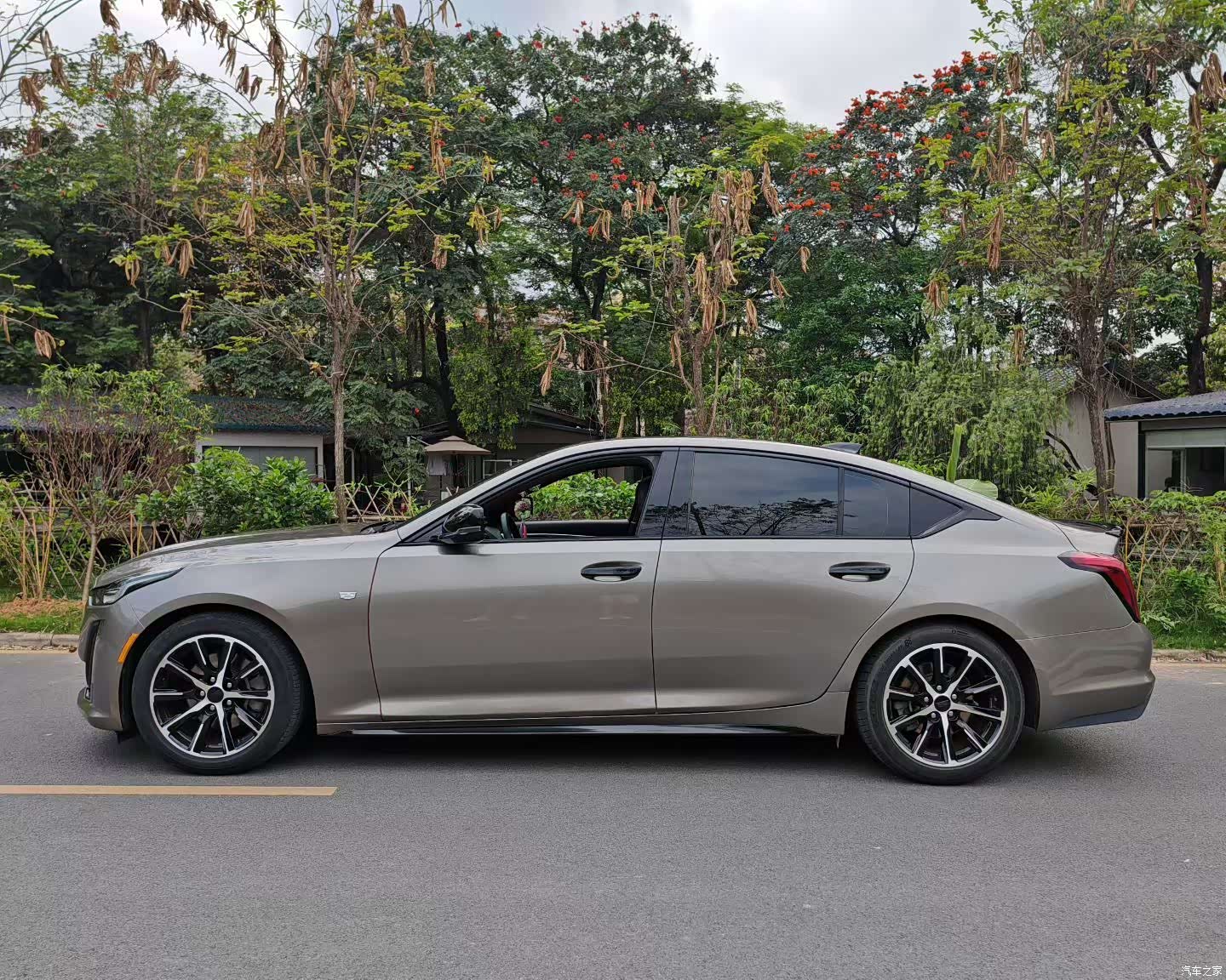 Cadillac CT5, 2020 все фото