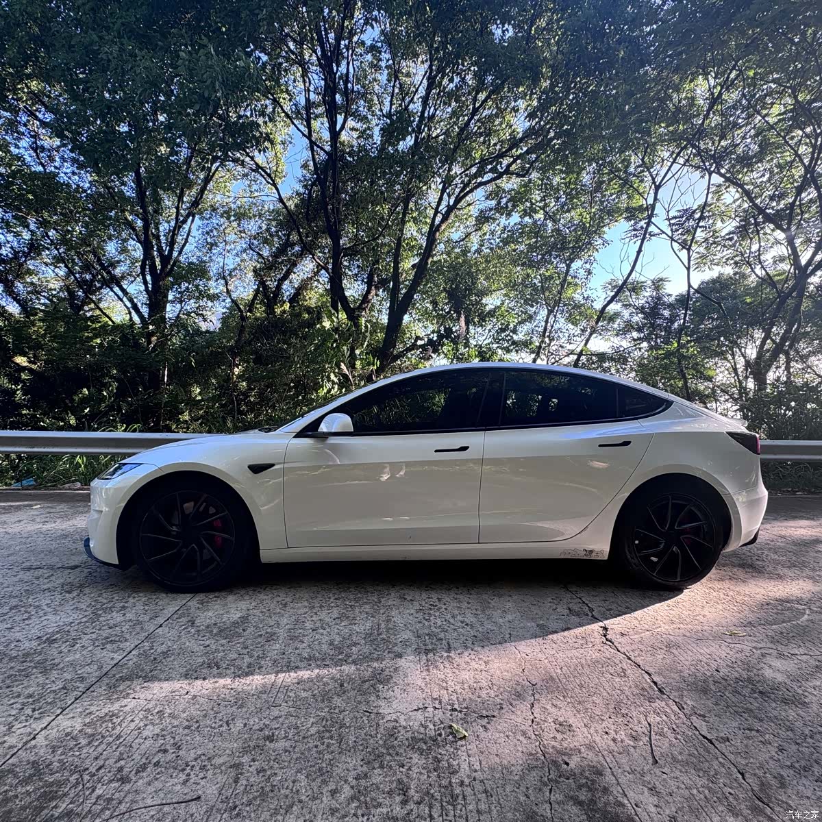 Tesla Model 3, 2024 7