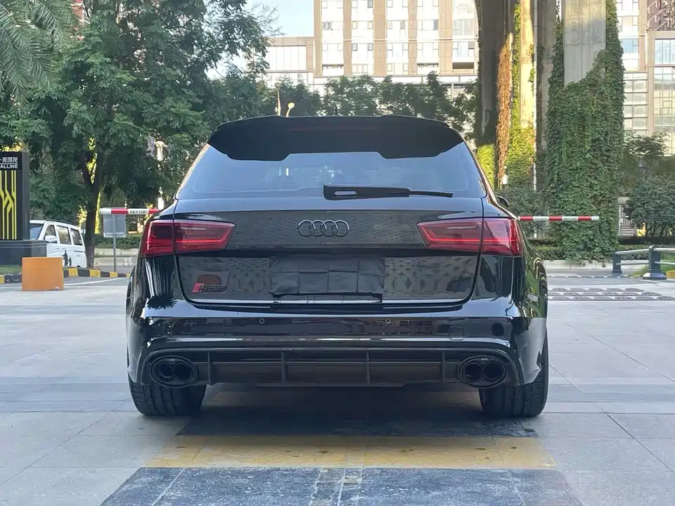 Audi RS 6 Audi RS 6