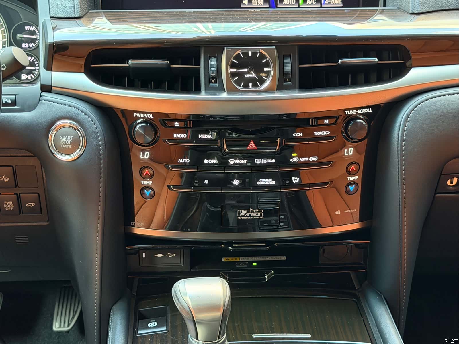 Lexus LX, 2016 11