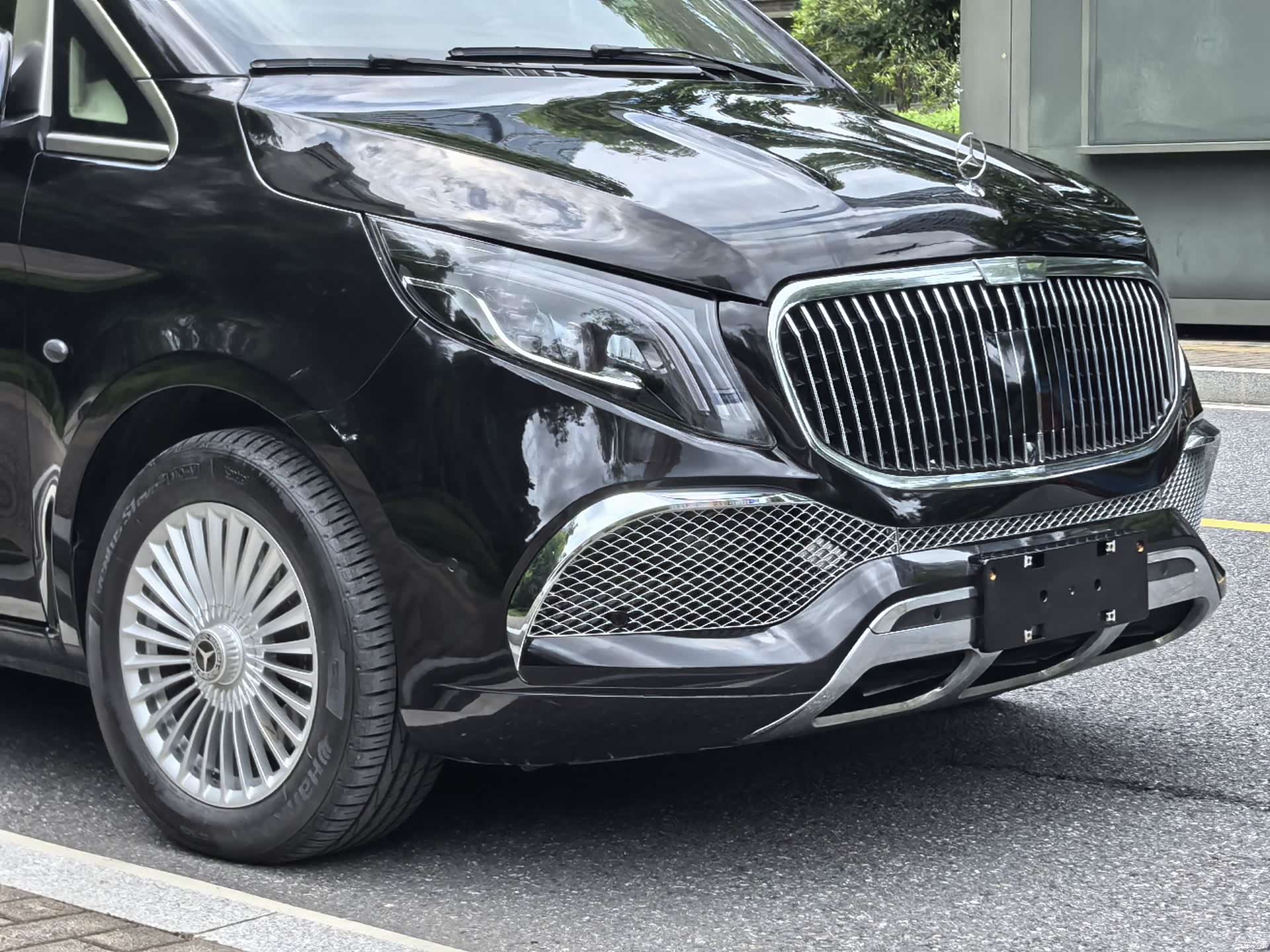 Mercedes-Benz 7, 2022 16