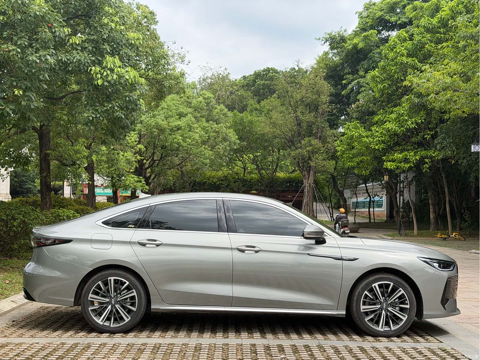 Chery Arrizo 8, 2025 все фото