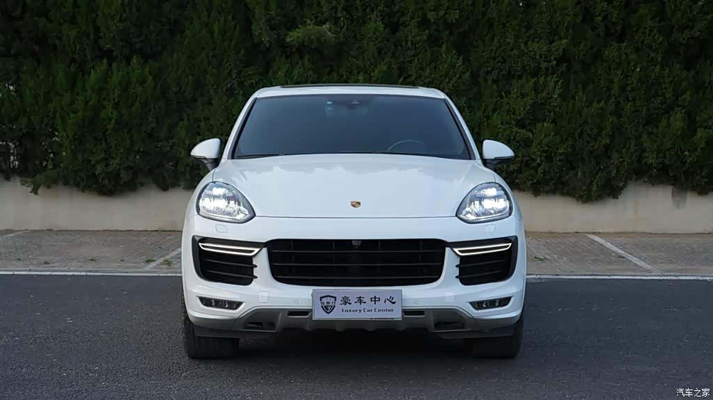 Porsche Cayenne, 2016 2