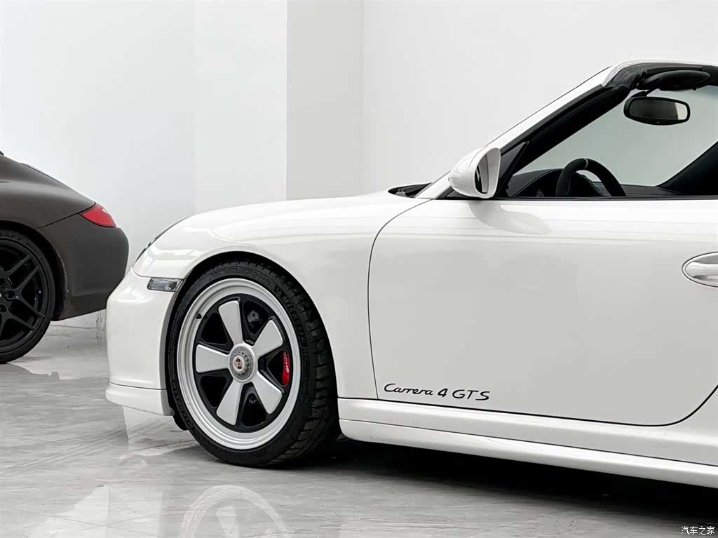Porsche 911, 2011 9