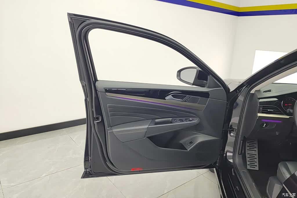 Volkswagen Passat, 2022 7