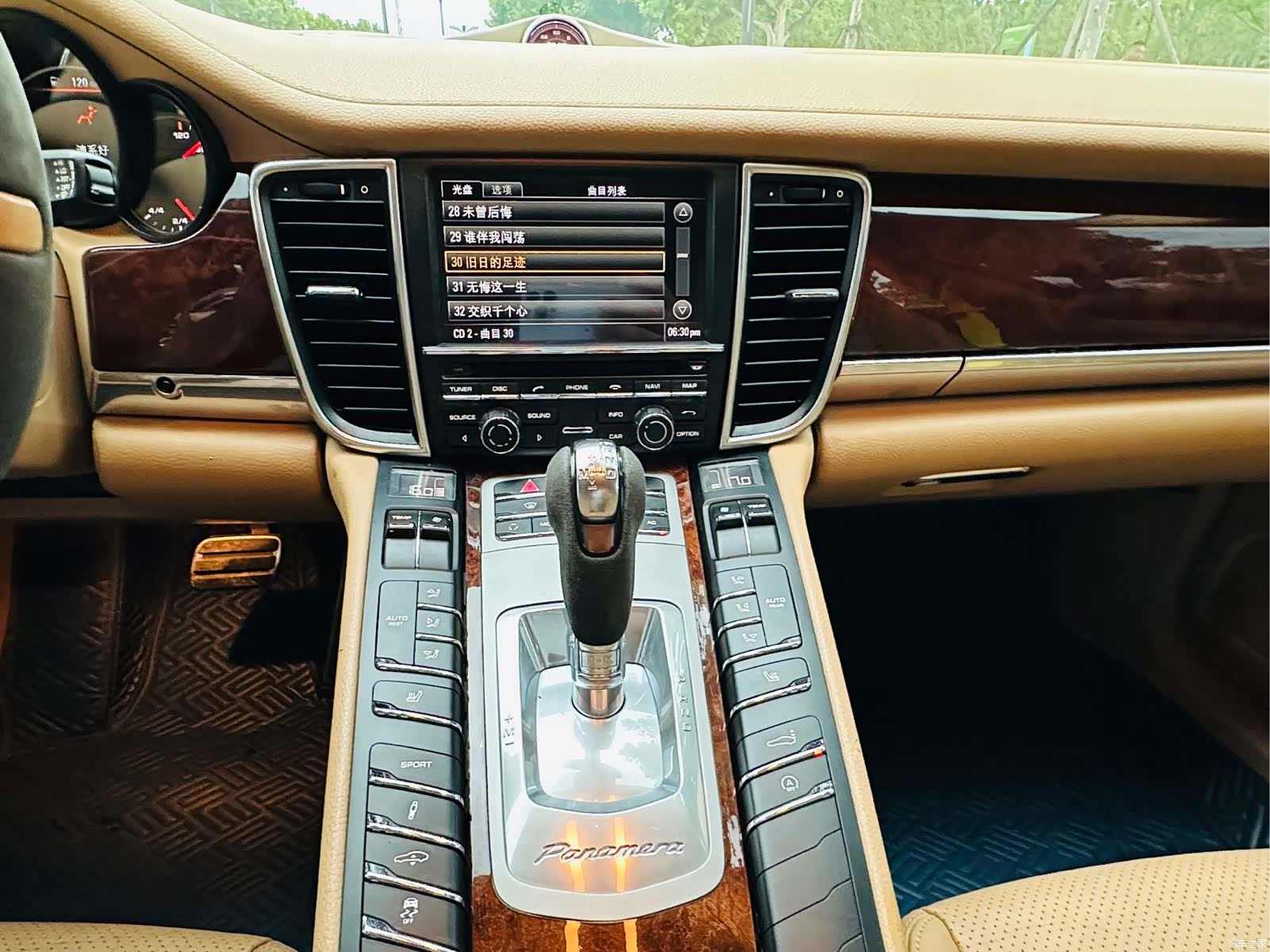 Porsche Panamera, 2011 12