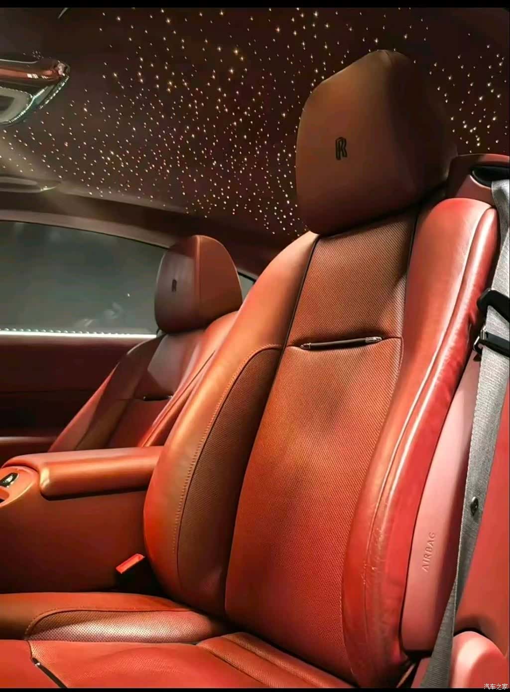 Rolls-Royce Wraith, 2015 7