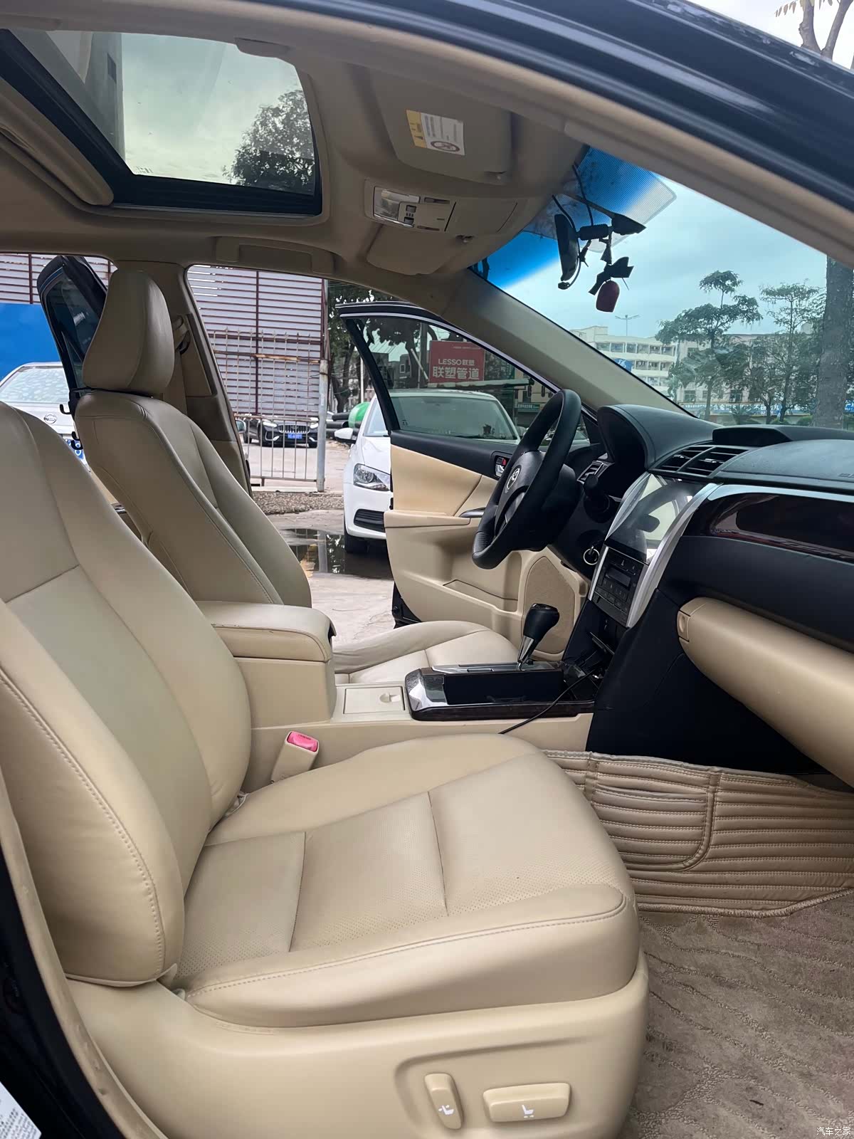 Toyota Camry, 2016 16
