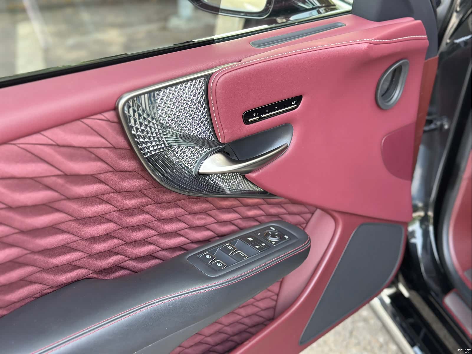 Lexus LS, 2021 19