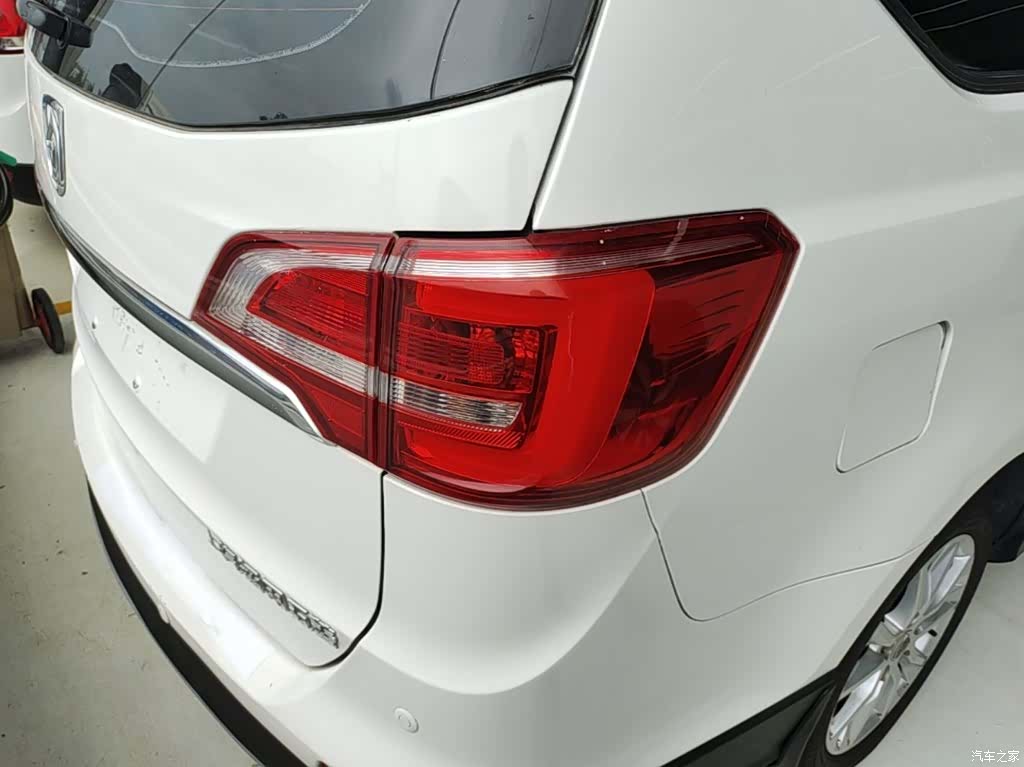 Wuling 730, 2018 8