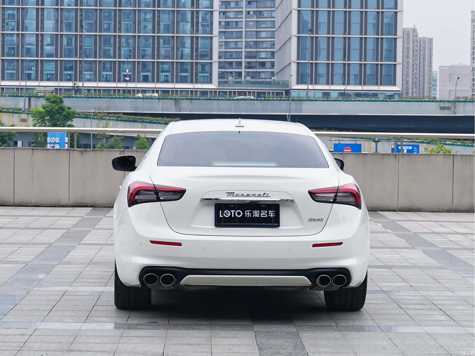 Maserati Ghibli, 2022 все фото