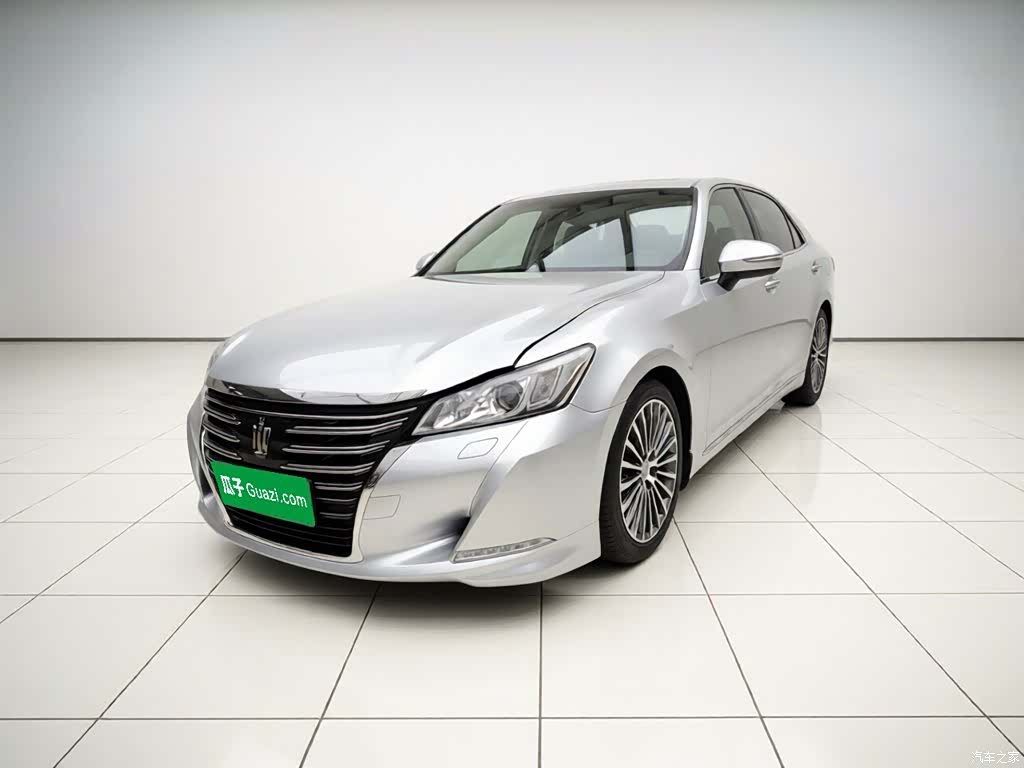 Toyota Crown, 2018 2