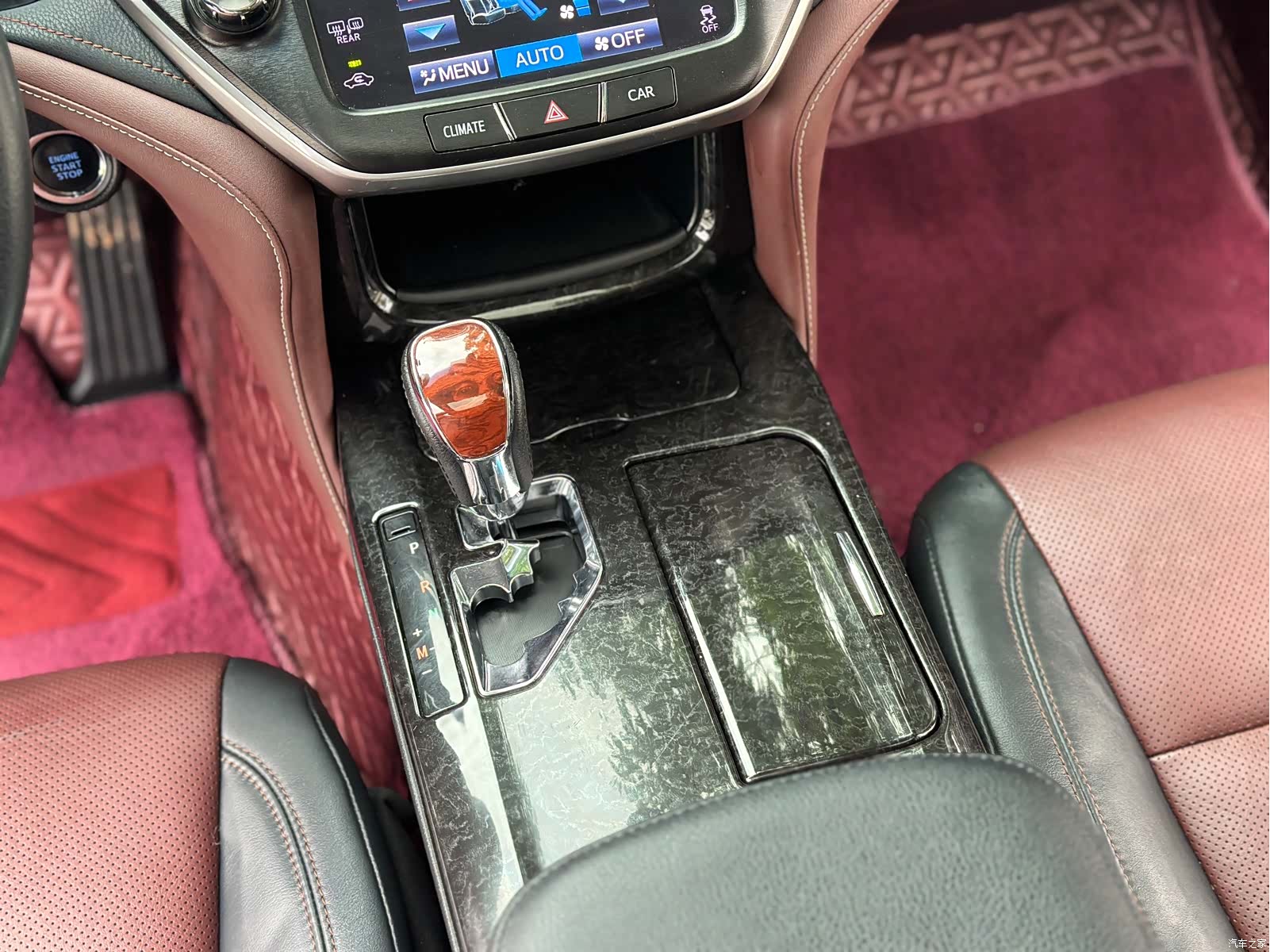 Toyota Crown, 2018 8