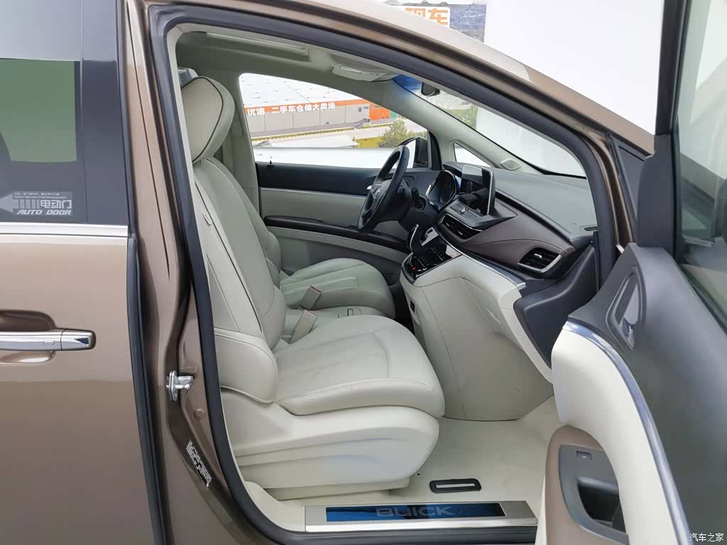 Buick GL8, 2020 23