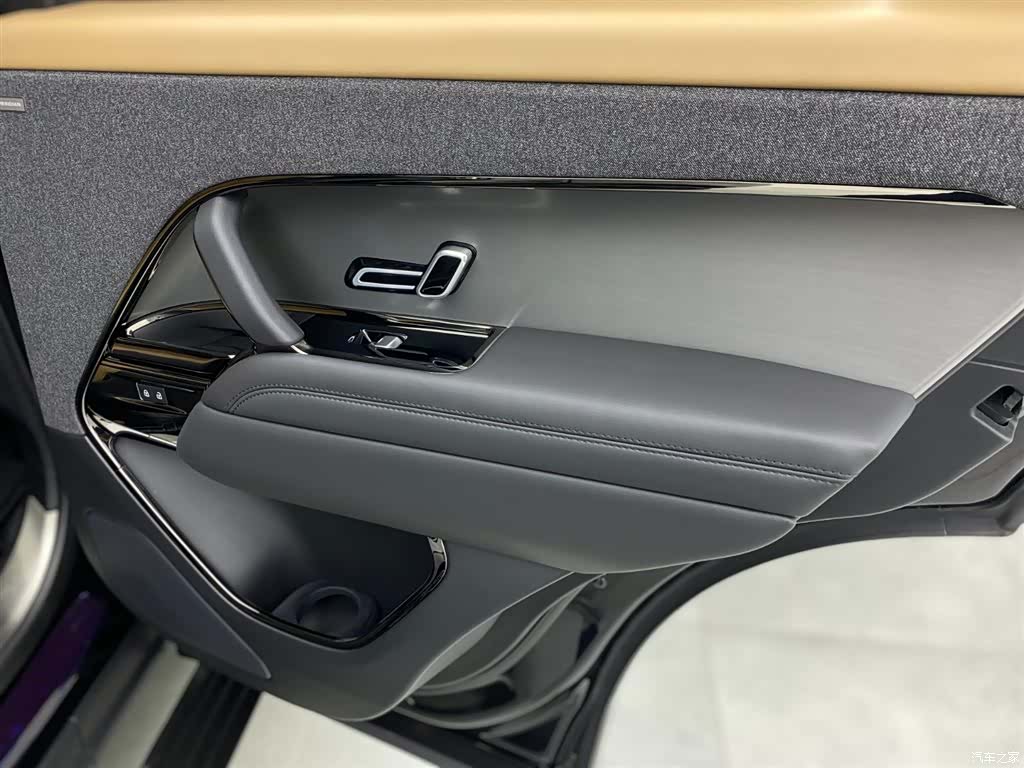 Land Rover Range Rover, 2023 24