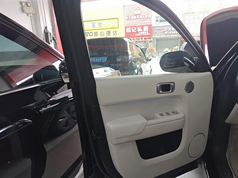 Li Auto Ideal L8